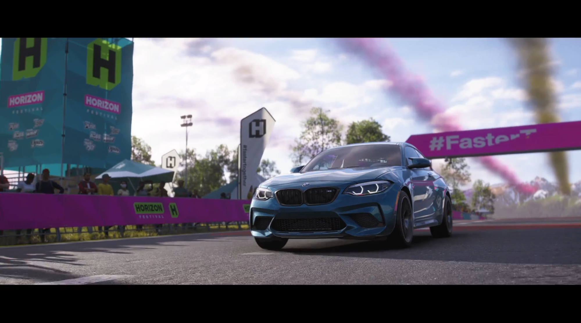 Player winning the first Wristband Event race
